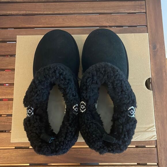 UGG Classic Ultra Mini Braid Booties Black USA Women Size 7/UK 5/EU 38 - Picture 7 of 15